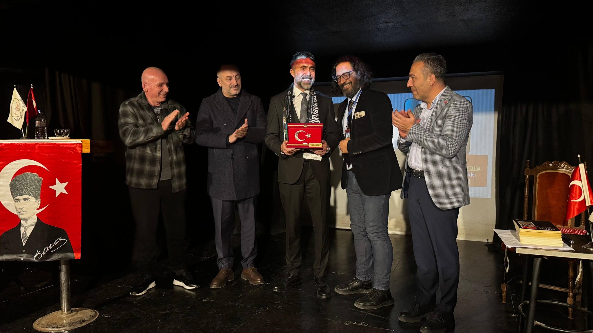 İzmit’te Konferansı